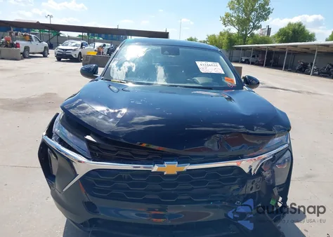 2025 Chevrolet Trax Fwd Ls z USA, uszkodzony, nr VIN KL77LFEP4SC052485